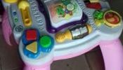 LeapFrog Learn & Groove Bilingual Musical Table