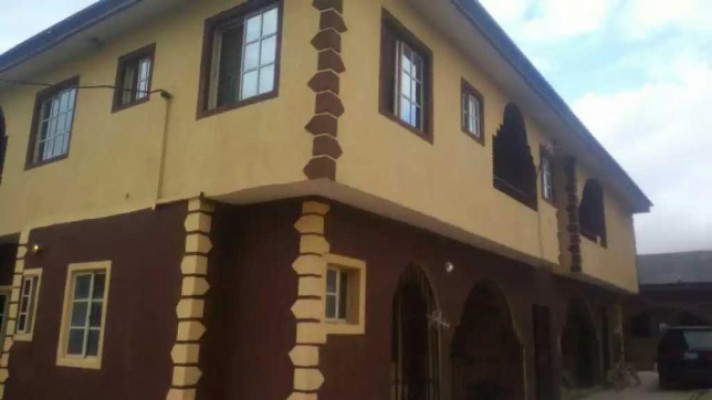 self contain room, kitchen & toilet & bath at iyana ipaja 90k/yr