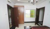 Short let: furnished one bedroom studio apartment in an estate